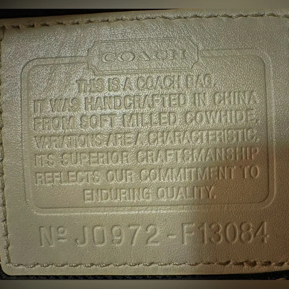 Vintage Y2K Coach tote handbag shoulder bag, Black and Cream Satchel 2009 years - Picture 5 of 17